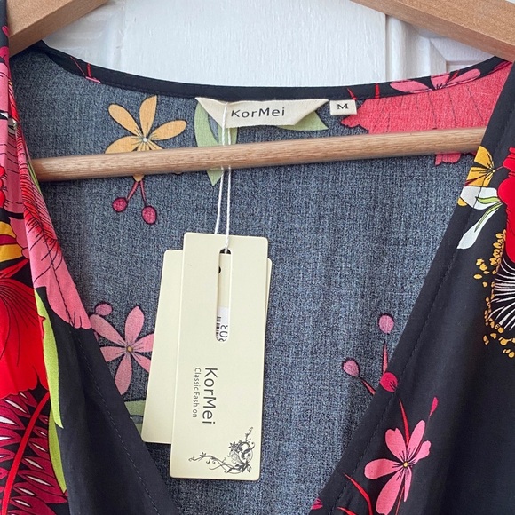 Chic Floral High-Low Dress - Black and Red - Picture 2 of 4